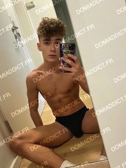 Minet gay sissy à fourrer à Clichy-sous-Bois