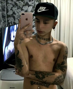 Jeune soumis / slave / dog cherchant domi / maitre pour m'utiliser ou me dresser