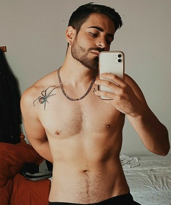 Mec viril bien monté à Clermont-Ferrand cherche soumis pour plan hard
