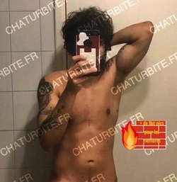 Je suis Titlover sur Chaturbite.fr