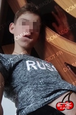 Jeunes grosse couilles à lécher et vider