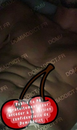 Viens me sucer en fond de gorge et nettoyer mon gros zob