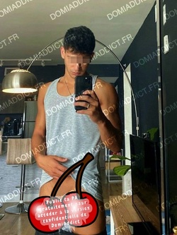 sexy nu en branle cam