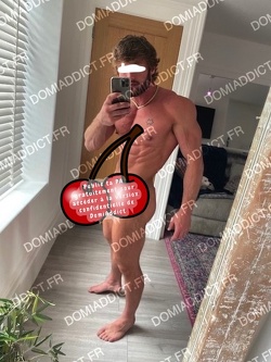 Maître cherche un slave à demeure