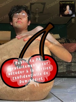 Passif cul tres chaud, envie d'être pris par 2, 3 ou 4 doigts puis une belle bite