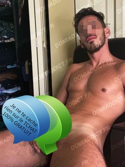 Homme offre un massage relaxant sensuel à Montpellier