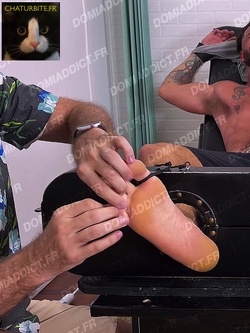 Chatouilleur massage des pieds