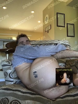 Jeune chienne gay endurante