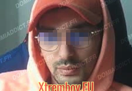 Bouche à jus suce grosse bite juteuse