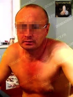 Recherche soumis : slave / larbin/ dog / son