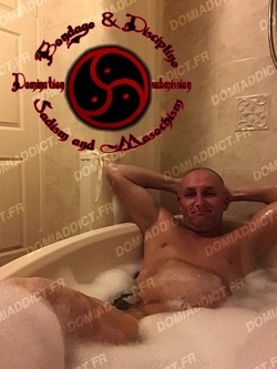 Esclave soumis de 52 ans