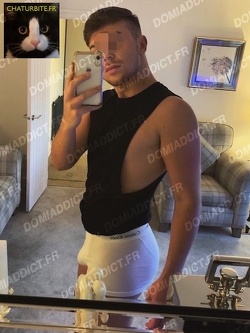 Jeune homme pour fantasme