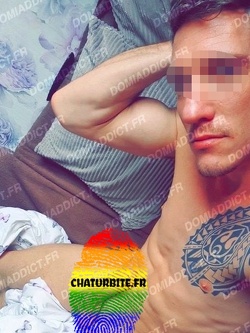 JH CHERCHE HEBERGEMENT ET TAF