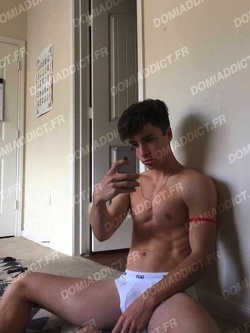 20 ans, Soumis, Fetish à Marseille