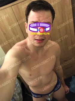 Homme 32 ans BDSM à Paris – Découverte Bondage et S&M en douceur