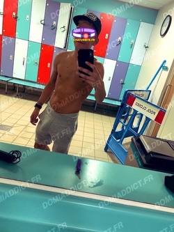 JH parisien recherche couple hetero
