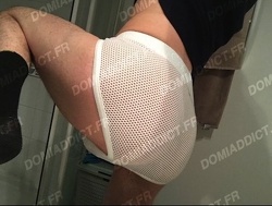 Passif Soumis Docile au Havre : Recherche Maître Dominant pour Éducation BDSM et Partage