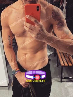 Cherche cul à fister sur Marseille pour m’initier