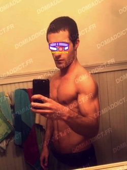 Master Alex – Dominateur BDSM Expérimenté à Toulouse | Recrutement d’Esclaves Réels (18-40 ans) pour Soumission Totale, CBT & Fétichisme des Pieds
