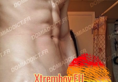 Antibes - Torturez mes grosses couilles svp