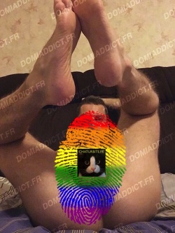 Soumis passif (Bi, 35 ans, aspect plus jeune) recherche dominant verbal et imaginatif sur Lyon ou Villeurbanne.