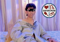 Soumis arabe disponible à Poitiers pour jeux BDSM et domination